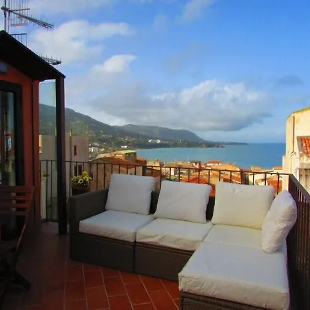 Arias - La Del Duomo Cefalù