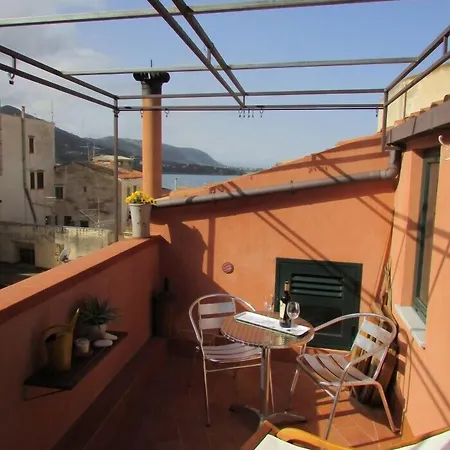 Arias - La Del Duomo Nyaraló Cefalù