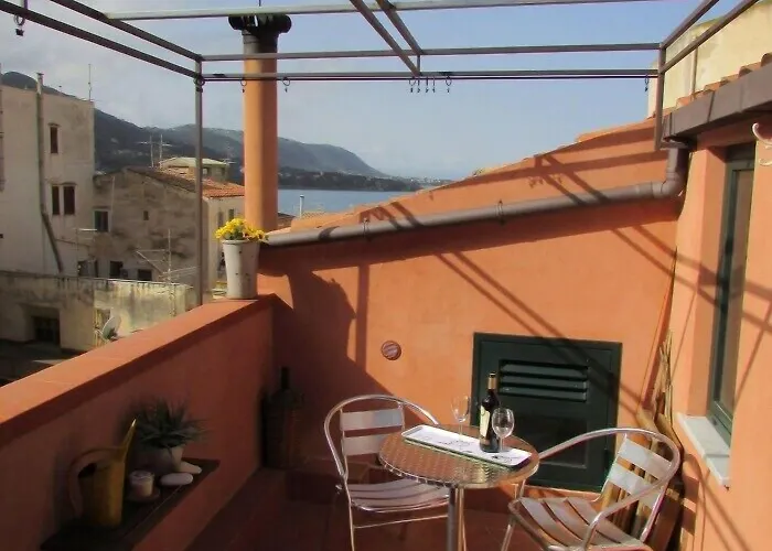 Arias - La Del Duomo Tatil Evi Cefalù